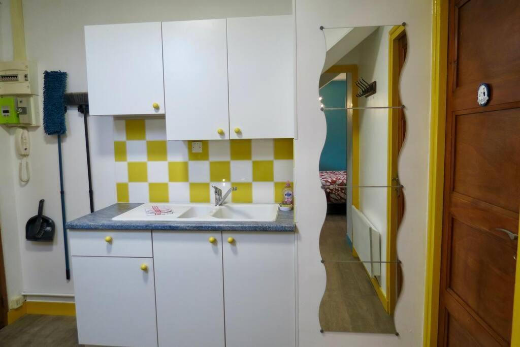 L'Appartement De La Place Saint-Valery-en-Caux Bagian luar foto